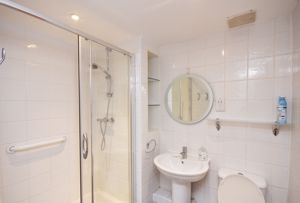 En-suite- click for photo gallery